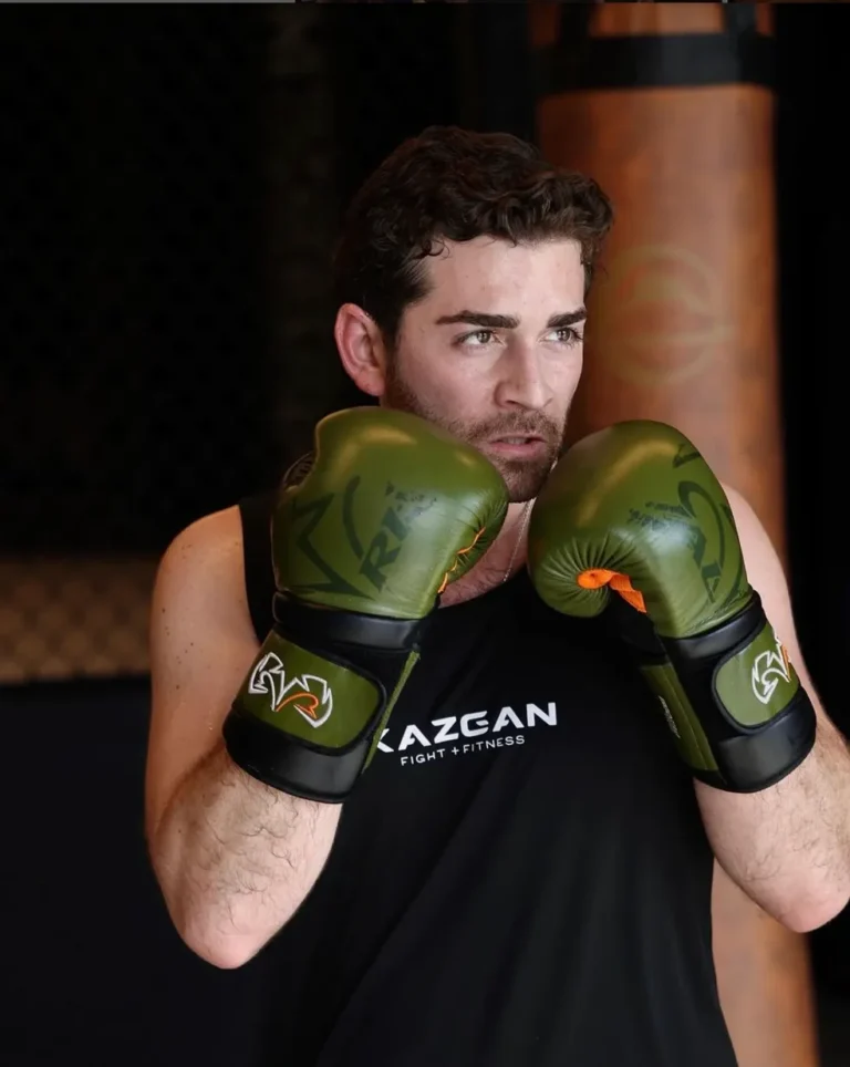 Kickboxing—Boxing